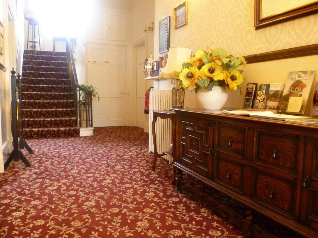 Готель Acorn House Кесвік Екстер'єр фото